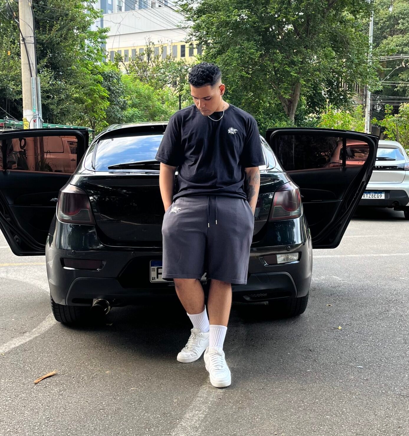 SHORTS BASIC MOLETOM CHUMBO - Imagem 4